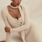 House of CB одећу 68JT115 фаиетте беж мекана пухаста плетена макси хаљина