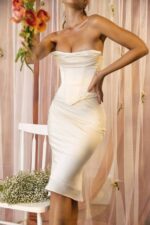 House of CB одећу 68JT471 сиенна миди хаљина од сатена без нараменица - Image 4