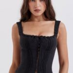 House of CB одећу 68JT679 цхицца блацк топ