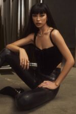 House of CB одећу 68JT99 ааила горњи део корзета у облику црног сомота - Image 7
